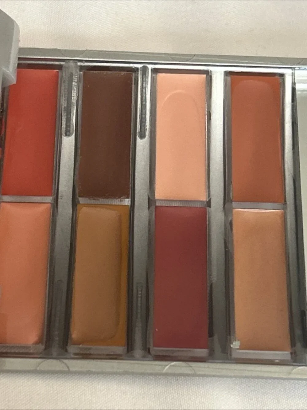 Models Prefer palette w/ 2 Blush 6Eyeshadow 8 cream lipsticks #4 coral-red shade